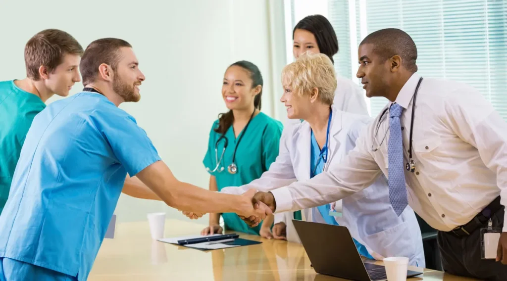 توظيف عمالة صحية للخارج